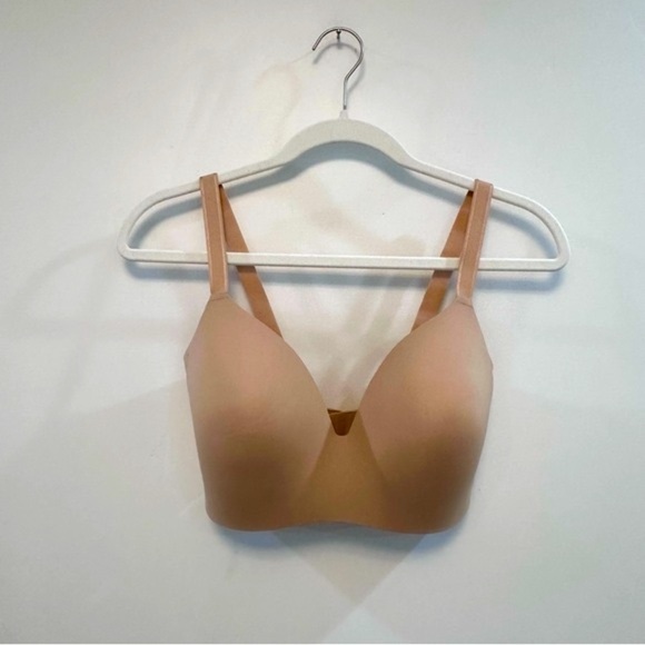 KNIX Wingwoman Contour Wireless Bra Nude. - Picture 4 of 10